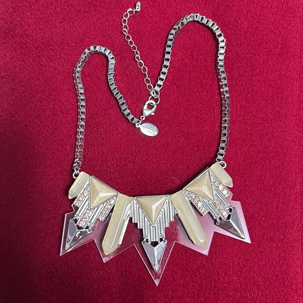 Spring Street “Fortress style” Bib Necklace. Vintage 1980’s.
